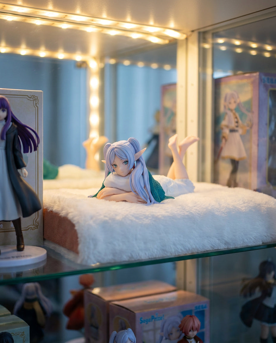 Frieren: Frieren – Figurines | Display shelf | Official Funikido merchandise