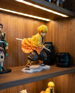 Demon Slayer: Zenitsu Agatsuma – Figurines | Display shelf | Official Funikido merchandise