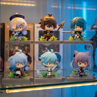 Figurines